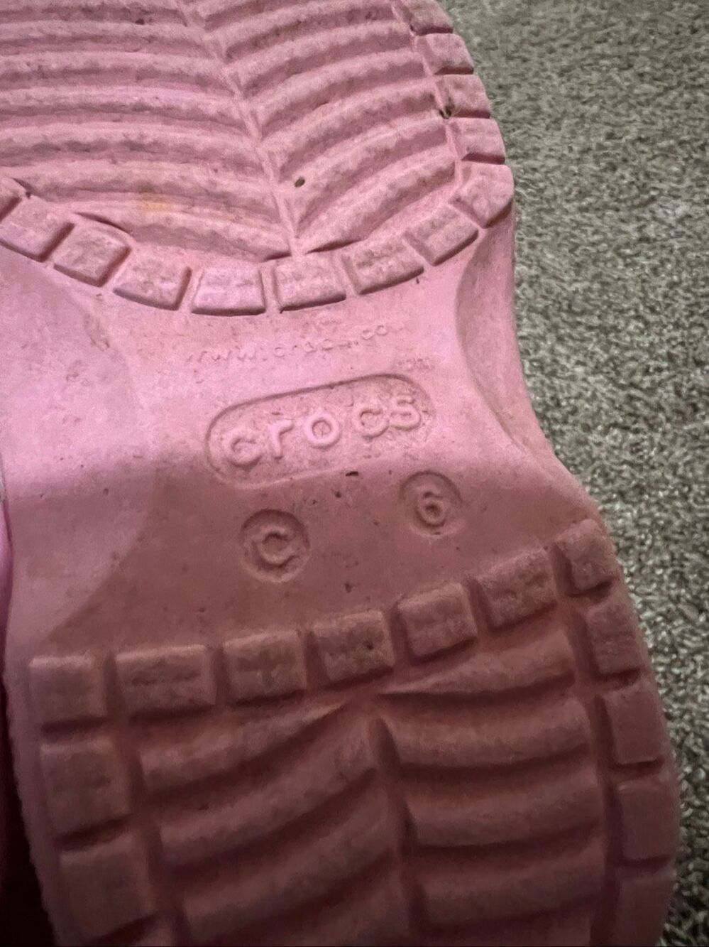 Crocs Pink Patterned Toddler Size 6c Girls Shoes Flaws - Picture 12 of 12